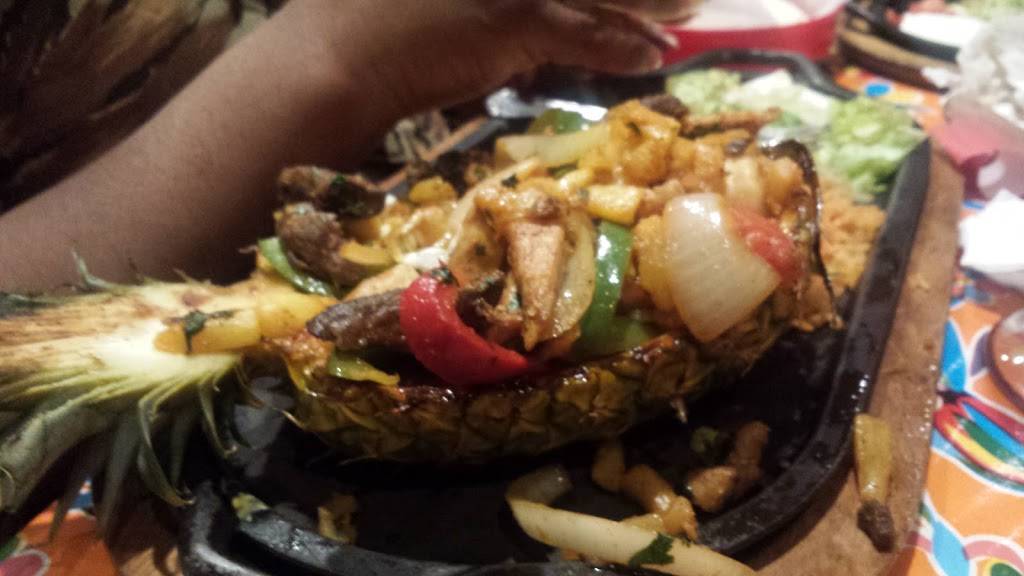 Casa Margarita | restaurant | 9549 W 151st St, Orland Park, IL 60462, USA | 7084035585 OR +1 708-403-5585