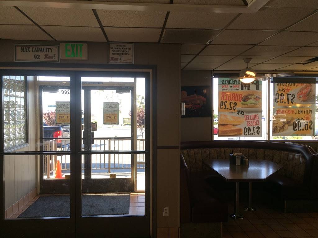 TOMs Famous Family Restaurant | restaurant | 16727 Bear Valley Rd, Hesperia, CA 92345, USA | 7609491815 OR +1 760-949-1815