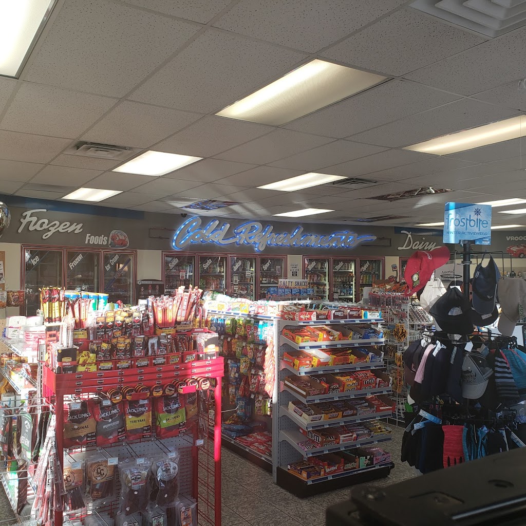 Kiks Chevron Food Mart | restaurant | 106 N 3rd St, Evanston, WY 82930, USA | 3077891803 OR +1 307-789-1803