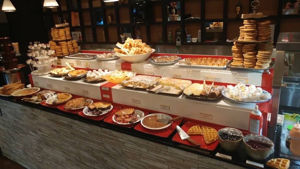 Crystal Buffet | meal takeaway | 2 Mountain Rd #1, Collingwood, ON L9Y 4S8, Canada | 7054462888 OR +1 705-446-2888