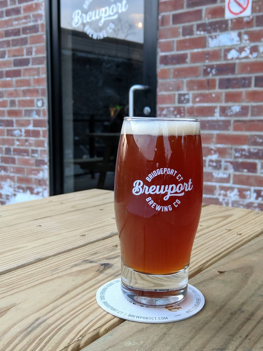 Brewport | restaurant | 225 South Frontage Road, Bridgeport, CT 06604, USA | 2036124438 OR +1 203-612-4438
