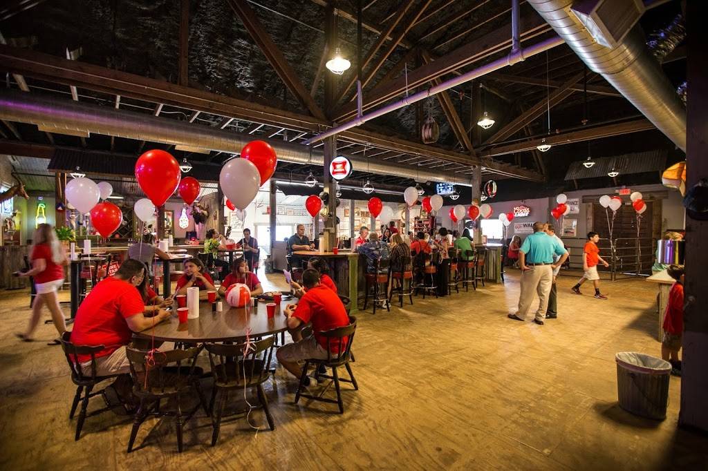 Hoegemeyers Barbeque Barn | restaurant | 711 Concrete St, Corpus Christi, TX 78401, USA | 3618844227 OR +1 361-884-4227