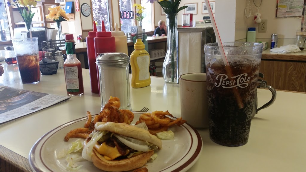 Donalds Family Dining | restaurant | 304 US-95, Lapwai, ID 83540, USA | 2088437273 OR +1 208-843-7273