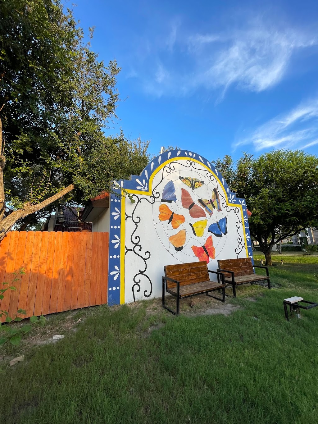 Hacienda Las Mariposas | restaurant | 6117 N Ware Rd, McAllen, TX 78504, USA | 9566272828 OR +1 956-627-2828