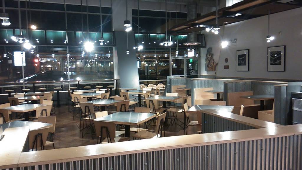 Chipotle Mexican Grill | restaurant | 2000 N Clybourn Ave Ste H, Chicago, IL 60614, USA | 7739355710 OR +1 773-935-5710