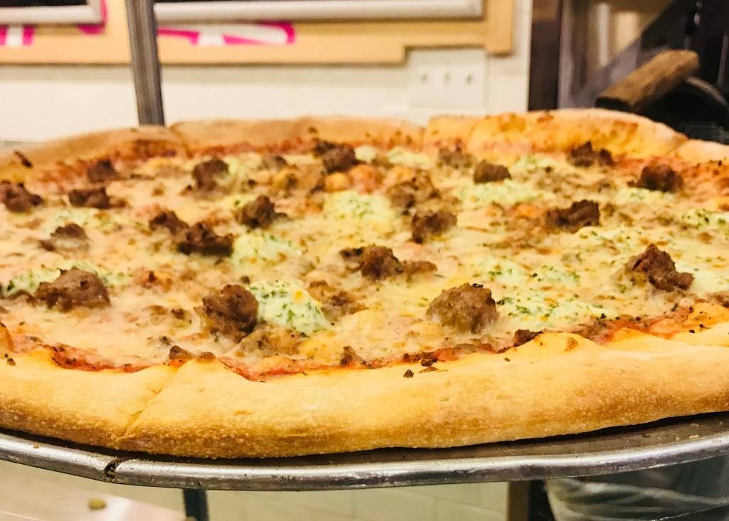 Pinks Pizza | restaurant | 3870 N Terminal Rd, Houston, TX 77032, USA | 2812303498 OR +1 281-230-3498