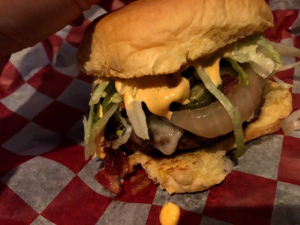 Mels Burger Bar | restaurant | 2850 Broadway, New York, NY 10025, USA | 2128657100 OR +1 212-865-7100