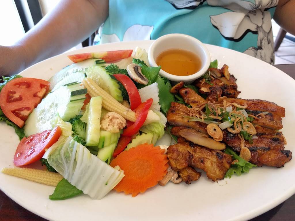 Pho 101 NOODLE HOUSE | restaurant | 6125 S Tamiami Trail, Sarasota, FL 34231, USA | 9419240039 OR +1 941-924-0039