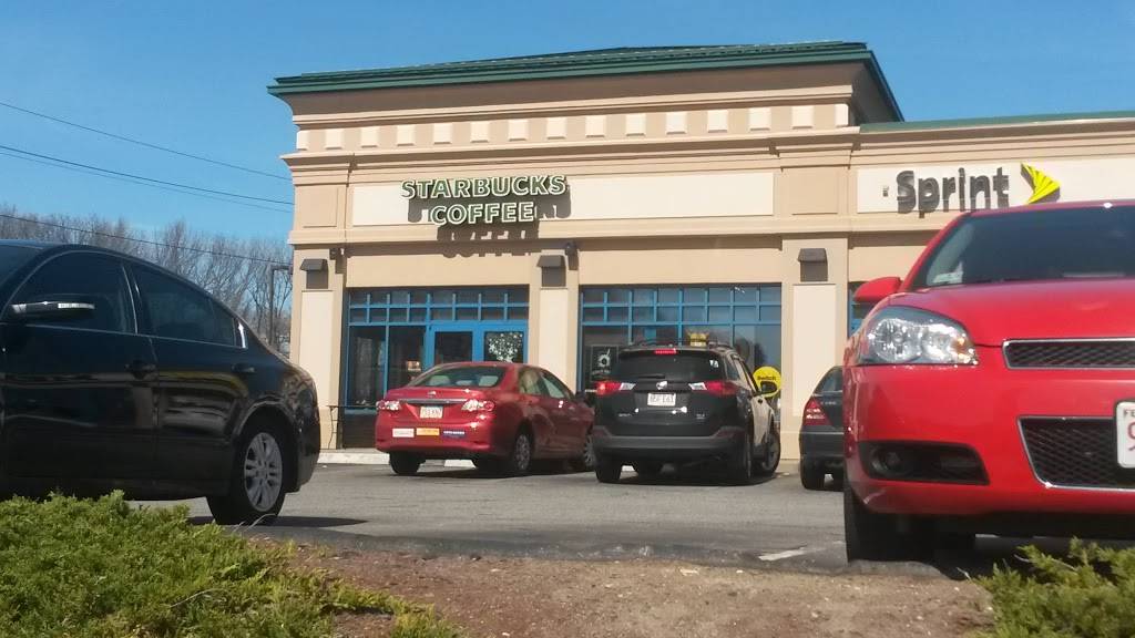 Starbucks | cafe | 14 Commercial Rd, Leominster, MA 01453, USA | 9788401670 OR +1 978-840-1670