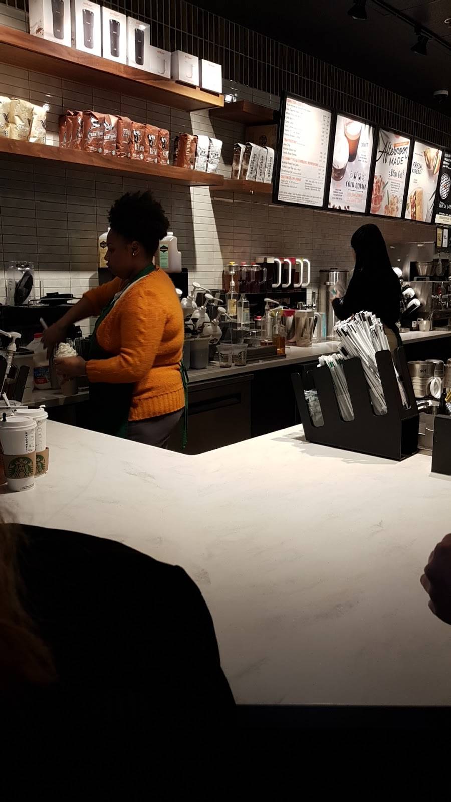 Starbucks | cafe | 9737 Destiny USA Dr, Syracuse, NY 13290, USA | 3154739709 OR +1 315-473-9709