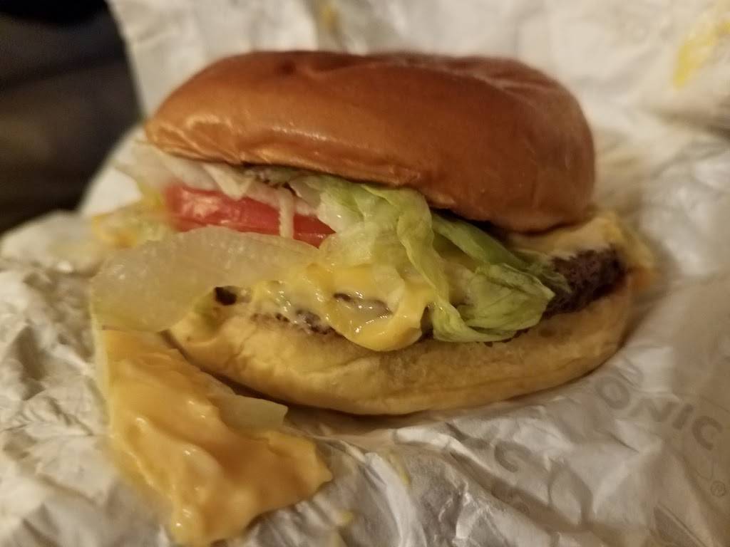 Sonic Drive-In | restaurant | 1220 Ogden Ave, Montgomery, IL 60538, USA | 6308206811 OR +1 630-820-6811