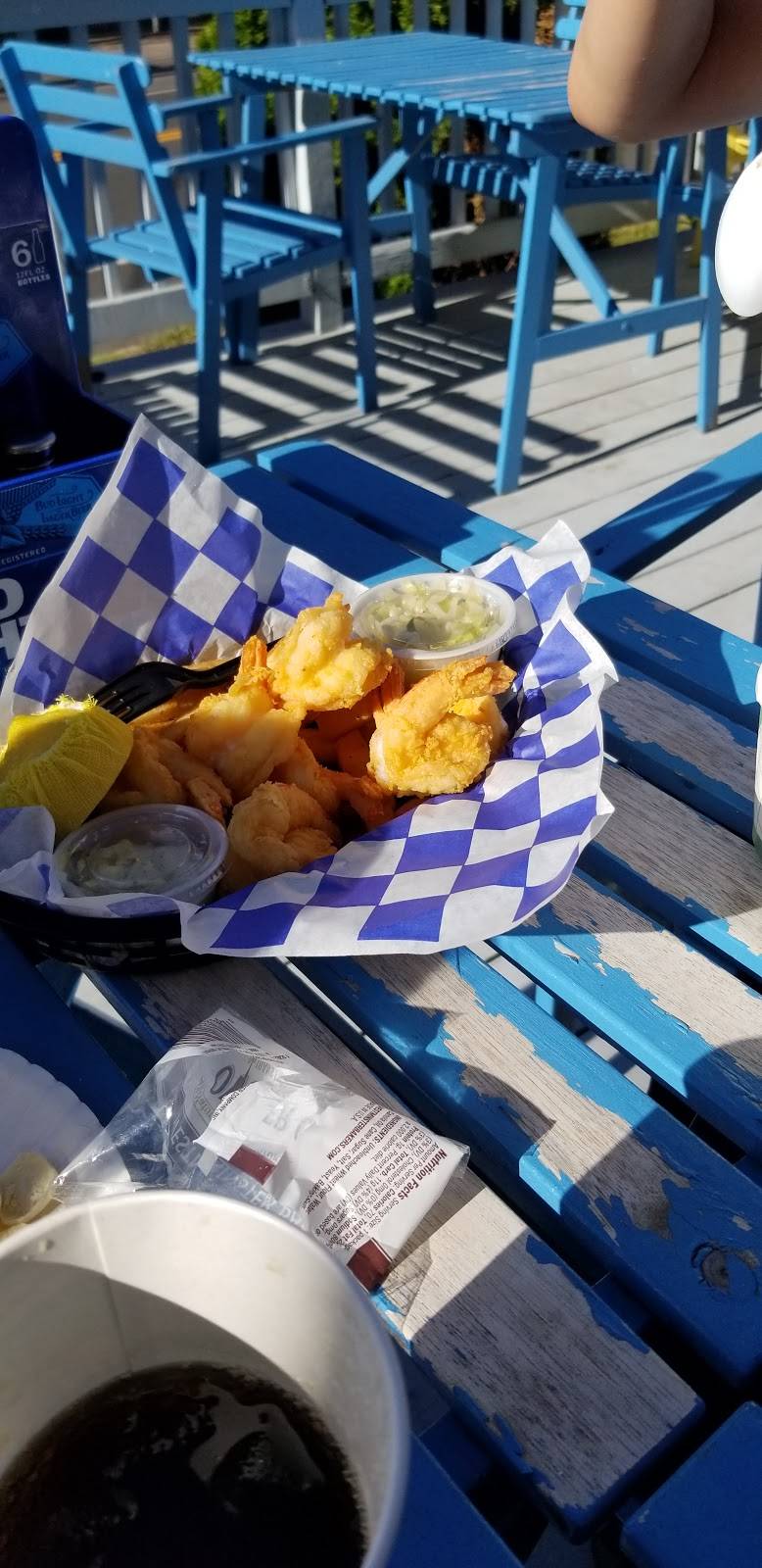 The clam box | restaurant | 586 W Main St, New Britain, CT 06053, USA | 8603573118 OR +1 860-357-3118