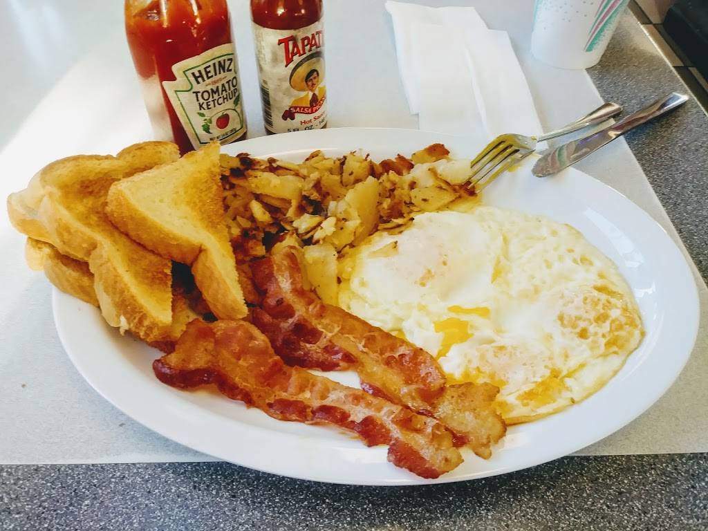 Stars Drive-In | restaurant | 20445 Sherman Way, Canoga Park, CA 91306, USA | 8187169366 OR +1 818-716-9366