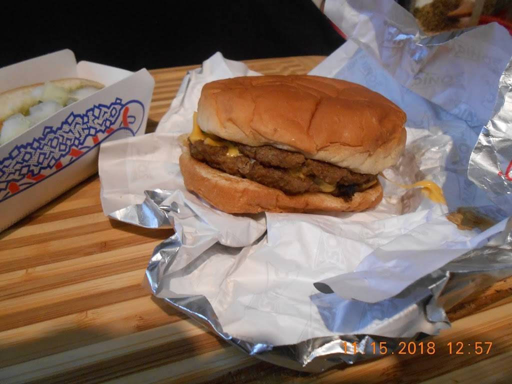 Sonic Drive-In | restaurant | 555 Pine Island Rd, Fort Myers, FL 33903, USA | 2399955114 OR +1 239-995-5114