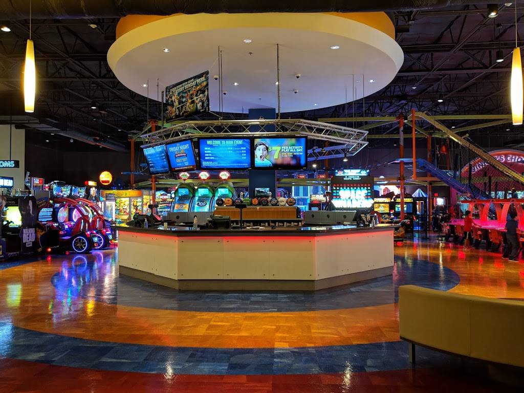 Main Event San Antonio North | restaurant | 1911 N Loop 1604 E, San Antonio, TX 78232, USA | 2103055999 OR +1 210-305-5999