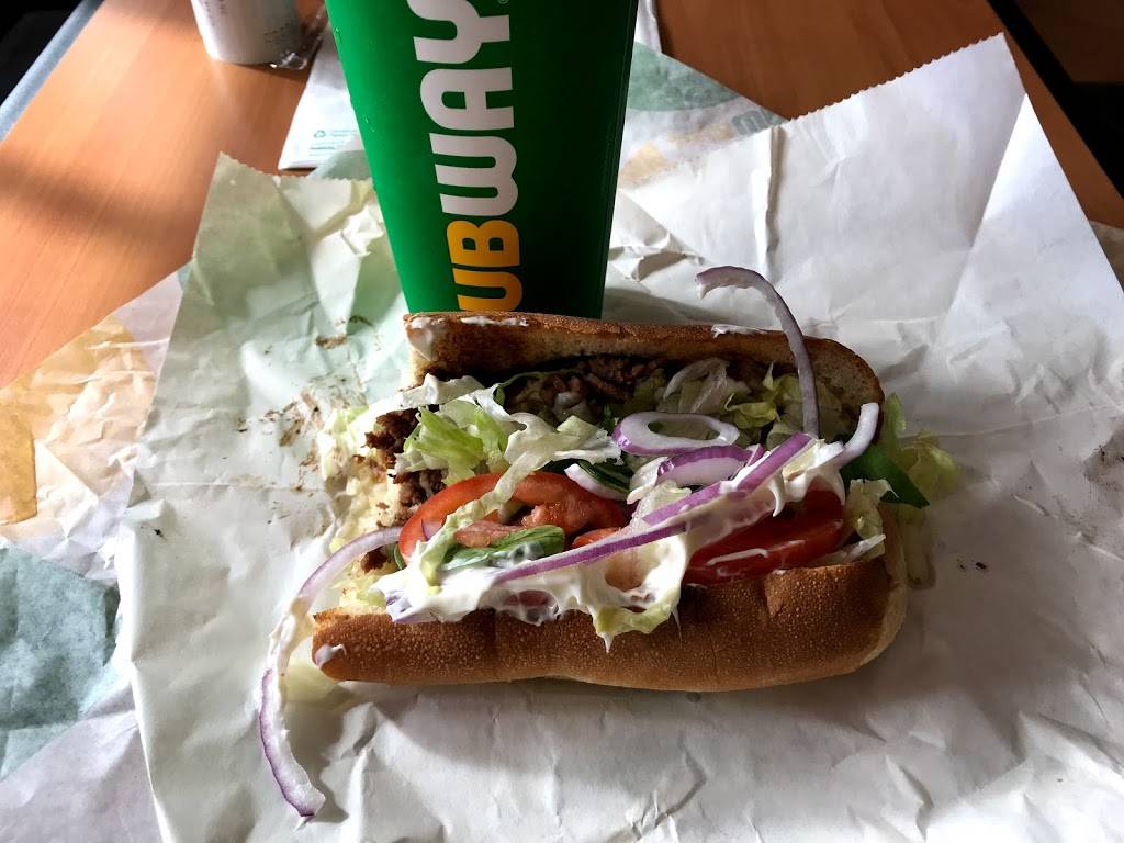 Subway | meal takeaway | 5577 W Oakland Park Blvd, Lauderhill, FL 33313, USA | 9549905591 OR +1 954-990-5591