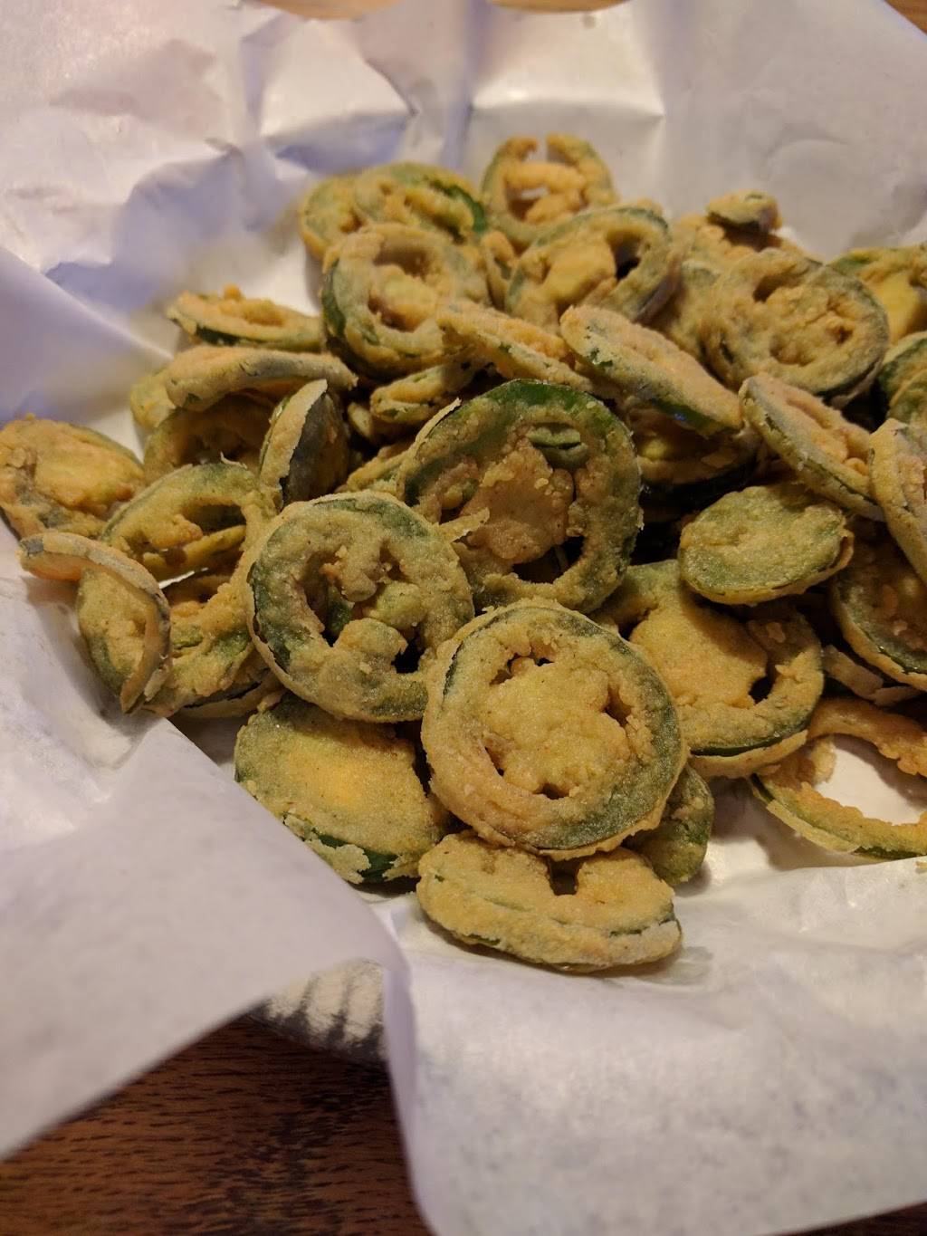 Roosters Roadhouse | restaurant | 113 Industrial St, Denton, TX 76201, USA | 9403824227 OR +1 940-382-4227