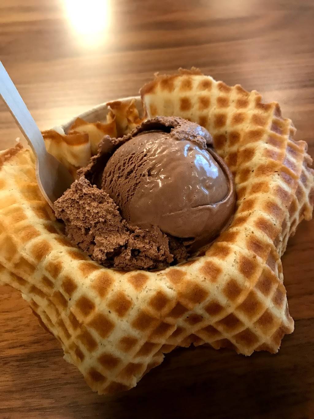 Long Beach Creamery | restaurant | 222 E Broadway, Long Beach, CA 90802, USA | 5624350515 OR +1 562-435-0515