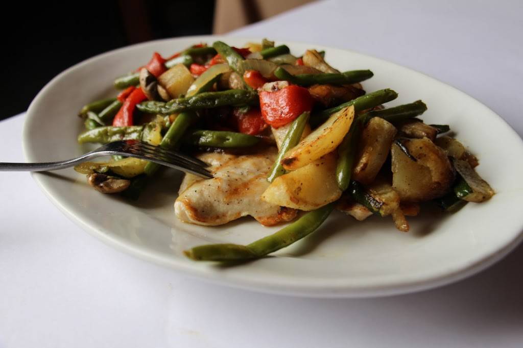 Filomenas | restaurant | 1039 Hempstead Turnpike, Franklin Square, NY 11010, USA | 5164374919 OR +1 516-437-4919