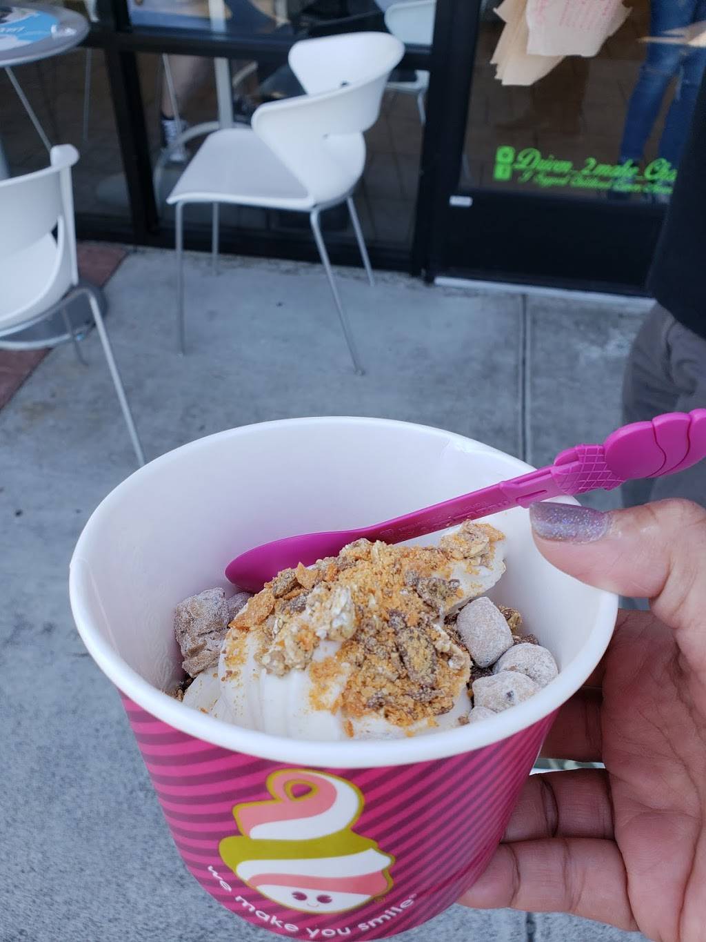 Menchies Frozen Yogurt | bakery | 972 Admiral Callaghan Ln Ste B1, Vallejo, CA 94591, USA | 7073735890 OR +1 707-373-5890