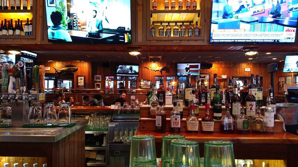 Millers Ale House - Philadelphia | restaurant | Millers Ale House, 9495 Roosevelt Blvd, Philadelphia, PA 19114, USA | 2154648349 OR +1 215-464-8349