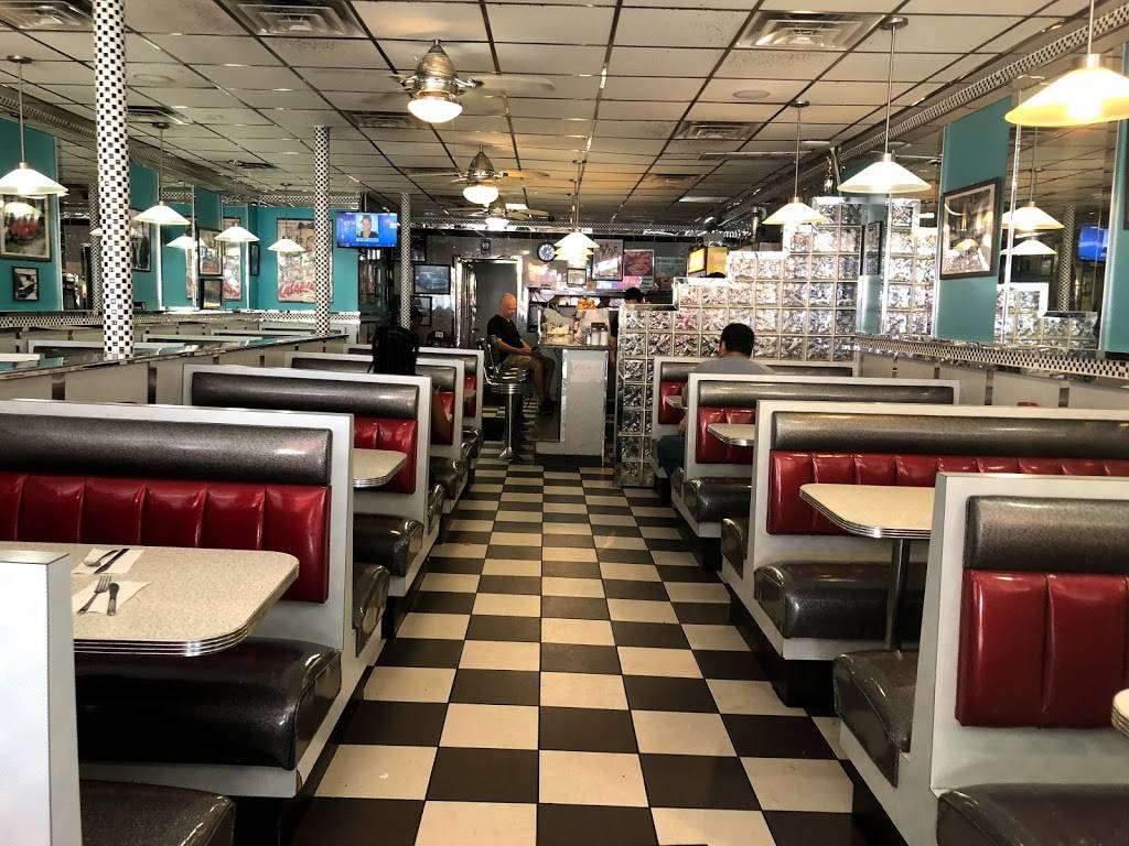 Johns Diner | restaurant | 1786 Westchester Ave, Bronx, NY 10472, USA | 7189319402 OR +1 718-931-9402