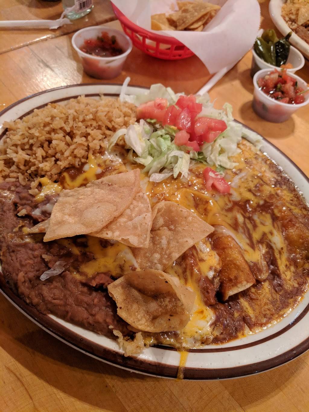 Speedy Zapatos Mexican Food | restaurant | 5225 N Blackstone Ave, Fresno, CA 93710, USA | 5594393271 OR +1 559-439-3271