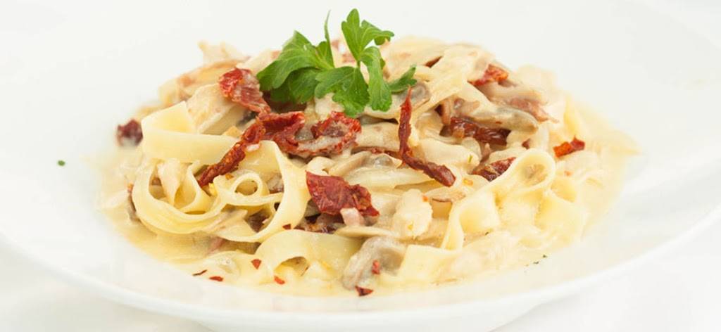 Pocopazzo | meal takeaway | Jackson Trails Mall, 6081 Hazeldean Rd, Stittsville, ON K2S 1B9, Canada | 6138367100 OR +1 613-836-7100