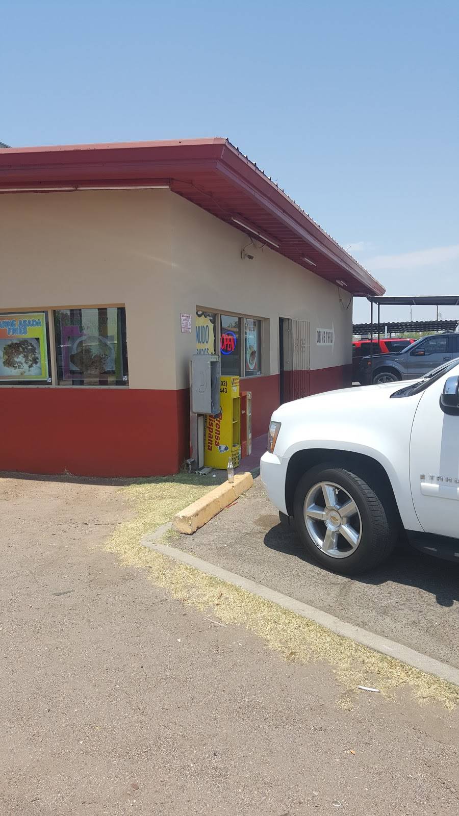 Santanas Mexican Food | restaurant | 1930 W Buckeye Rd, Phoenix, AZ 85009, USA | 6022581124 OR +1 602-258-1124