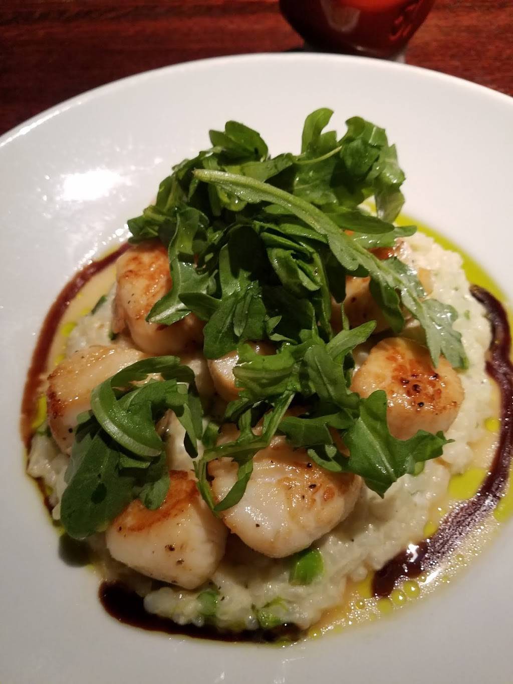 Houlihans | restaurant | 55 US-1, New Brunswick, NJ 08901, USA | 7324480500 OR +1 732-448-0500