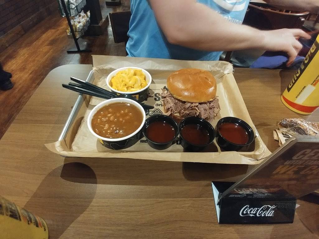 Dickeys Barbecue Pit | restaurant | 11483 Parkside Dr Ste 202, Knoxville, TN 37934, USA | 8656758227 OR +1 865-675-8227