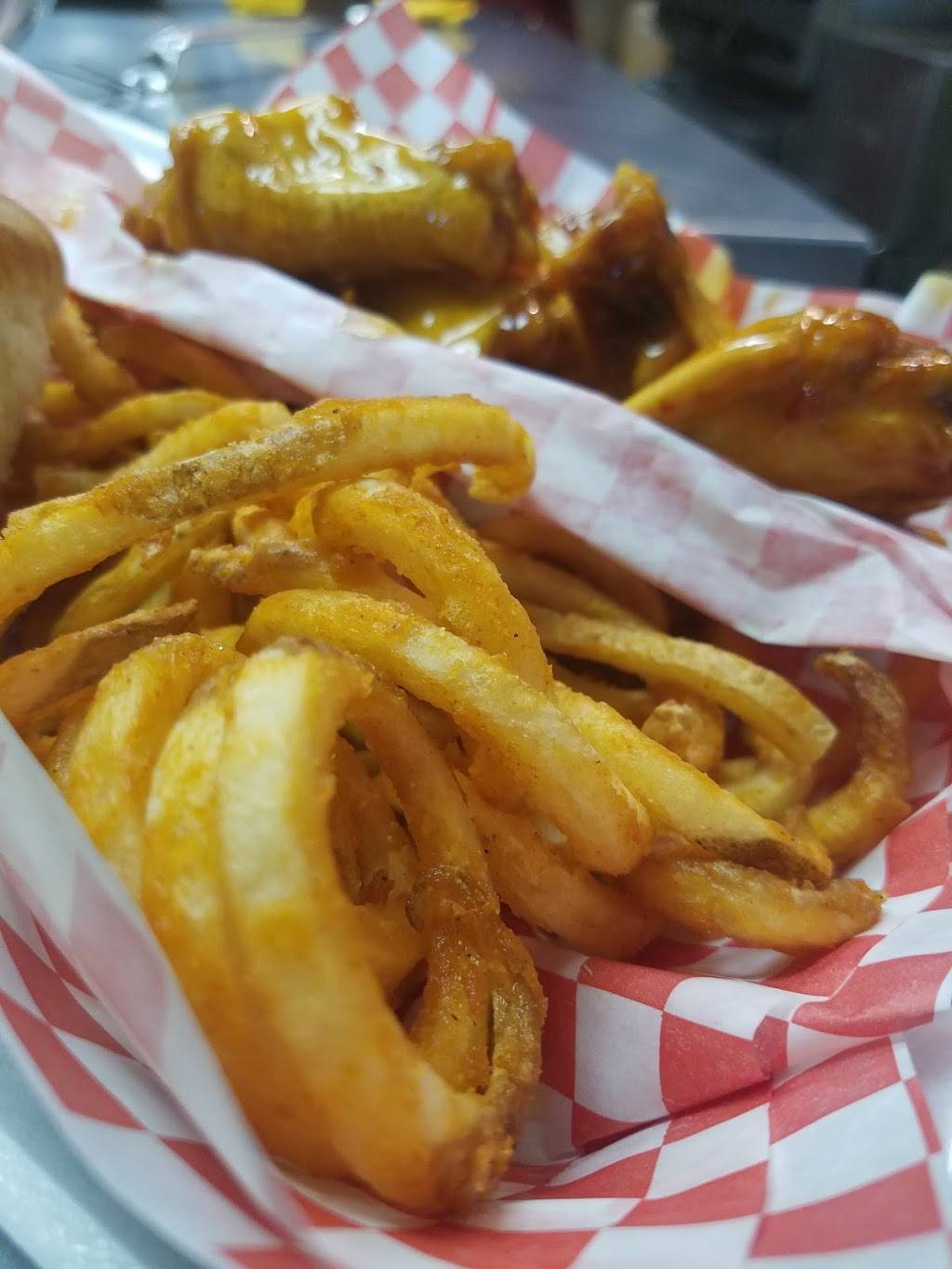 Phat Wings | restaurant | 3220 Gus Thomasson Rd #101, Mesquite, TX 75150, USA | 9722791368 OR +1 972-279-1368