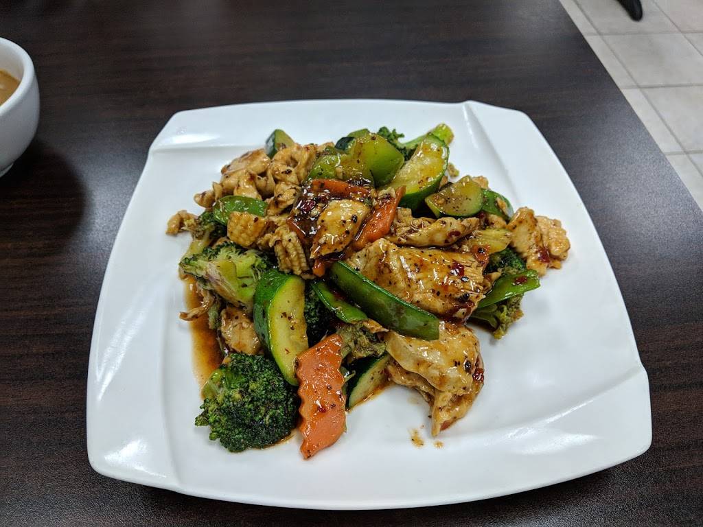 Chopsticks | restaurant | 882 W Eisenhower Pkwy, Ann Arbor, MI 48103, USA | 7343328789 OR +1 734-332-8789