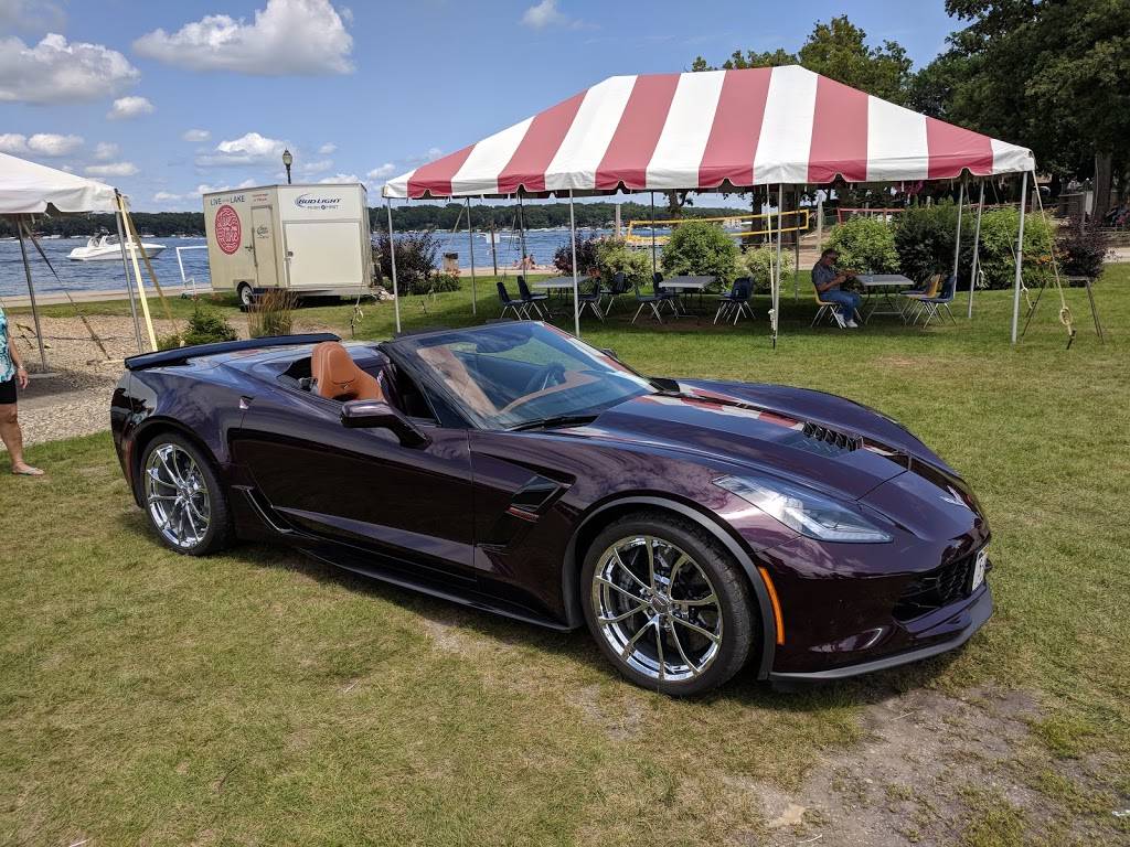 Bobs In Arnolds Park | restaurant | 188-226 Park Pl, Arnolds Park, IA 51331, USA | 7123326564 OR +1 712-332-6564