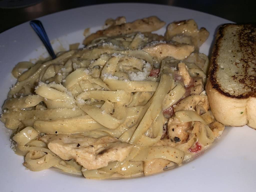 Spotted Fox Ale House | restaurant | 113 S Western Ave, Carpentersville, IL 60110, USA | 2244848907 OR +1 224-484-8907