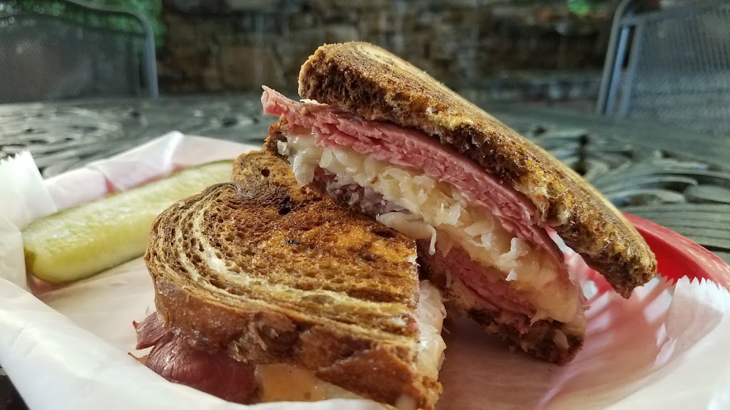 U.S. Pizza Co. Rodney Parham | restaurant | 9300 N Rodney Parham Rd, Little Rock, AR 72227, USA | 5012246300 OR +1 501-224-6300