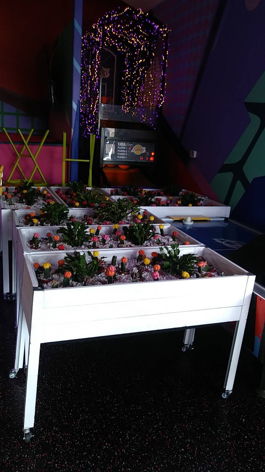 Game Over Pizza | restaurant | 7065 Sunset Blvd, Los Angeles, CA 90028, USA | 3233785076 OR +1 323-378-5076