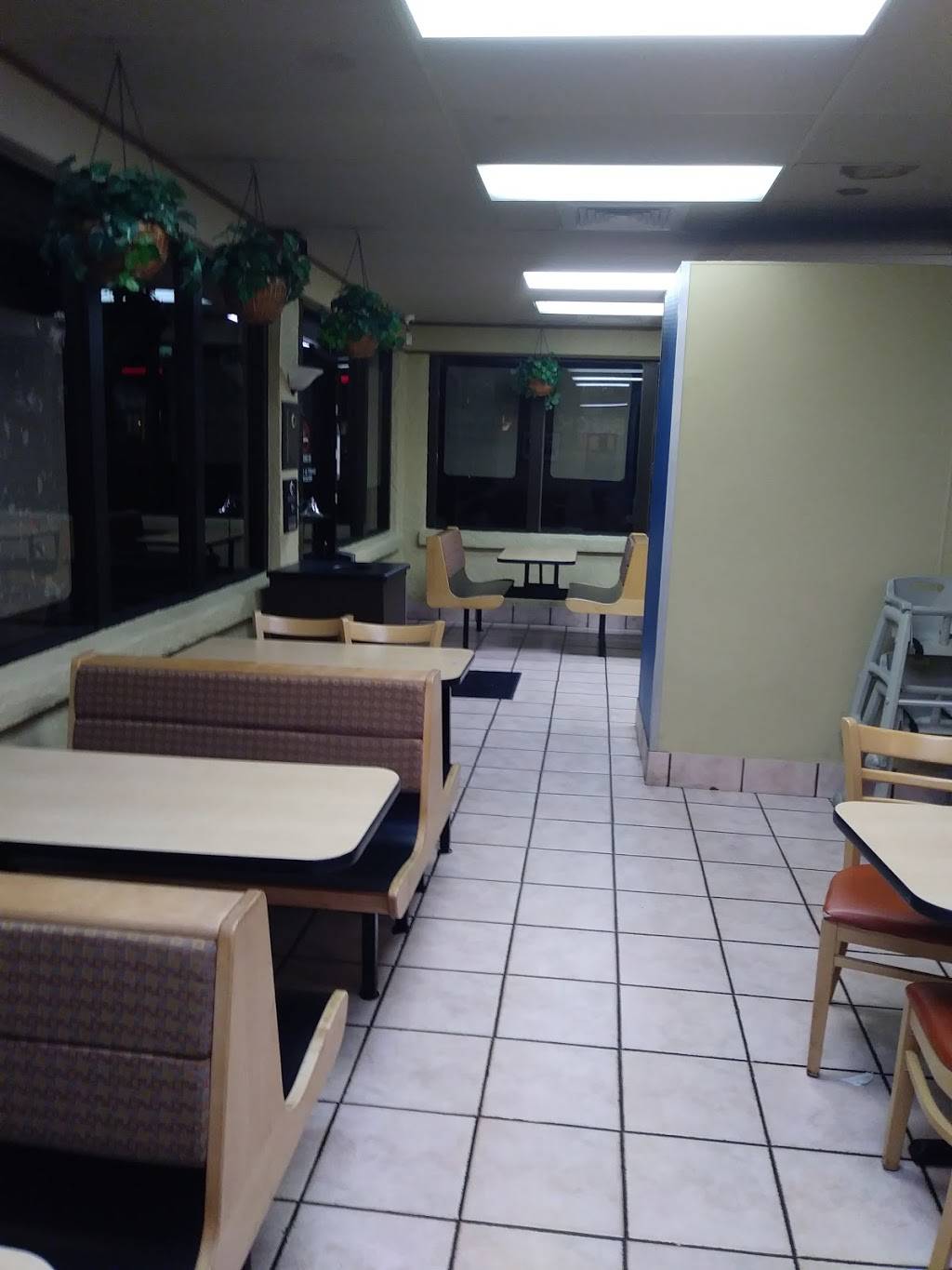 Dairy Queen | restaurant | 5947 Merrill Rd, Jacksonville, FL 32277, USA | 9047431866 OR +1 904-743-1866