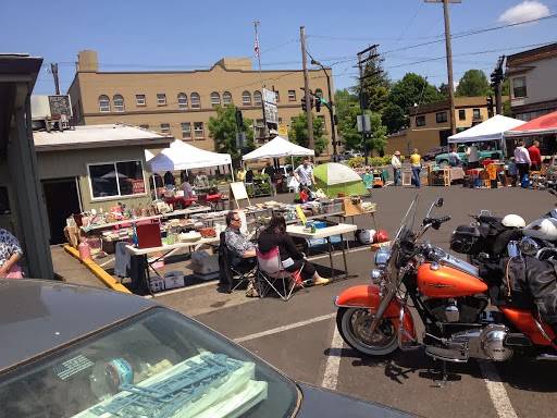 Fraternal Order of Eagles | restaurant | 4904 SE Hawthorne Blvd, Portland, OR 97215, USA | 5032327505 OR +1 503-232-7505