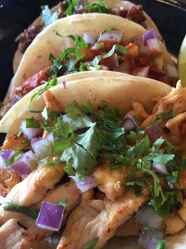 Los Taquitos | restaurant | 7000 N 16th St, Phoenix, AZ 85020, USA | 6023710111 OR +1 602-371-0111