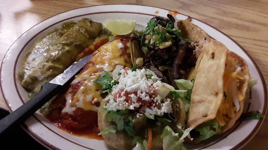 Los Reyes Mexican Food | restaurant | 257 E Elm Ave, Coalinga, CA 93210, USA | 5599341022 OR +1 559-934-1022