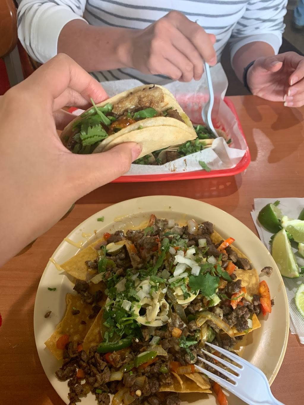 Tacos La Villa | restaurant | 2415 Cobb Pkwy SE, Smyrna, GA 30080, USA | 7709510415 OR +1 770-951-0415