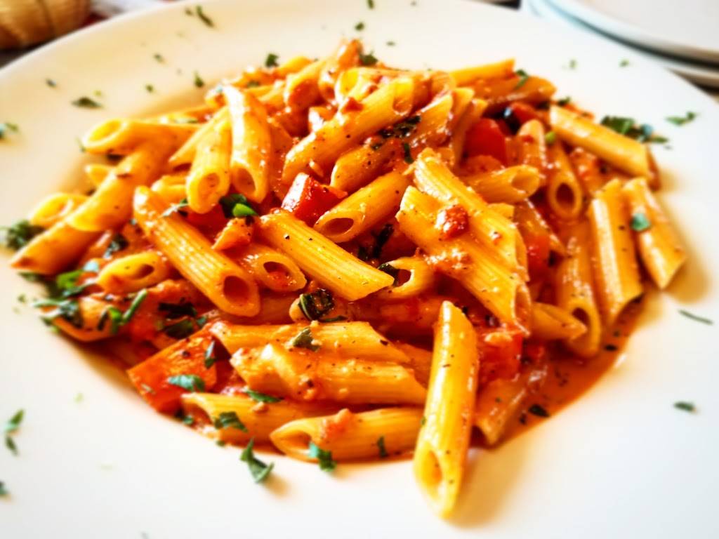 Pasquales | restaurant | 248 Main St, New Paltz, NY 12561, USA | 8452550400 OR +1 845-255-0400