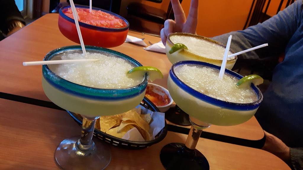 Lindo Mexico | restaurant | 2363 Taunton Rd, Hampton, ON L0B 1M0, Canada | 9052634343 OR +1 905-263-4343