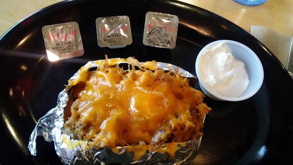 McCormicks Smokehouse Restaurant | restaurant | 1510 N 15th St, Springfield, IL 62702, USA | 2177263418 OR +1 217-726-3418