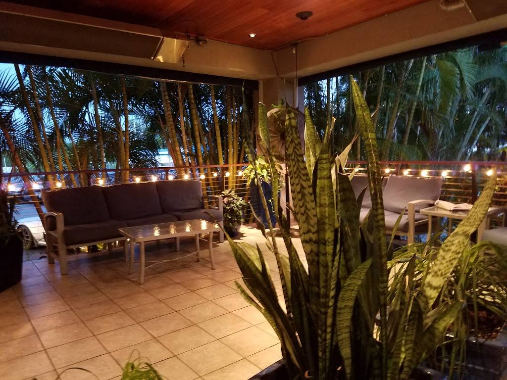 Ozona Blue Grilling Company | restaurant | 125 Orange St, Palm Harbor, FL 34683, USA | 7277894540 OR +1 727-789-4540