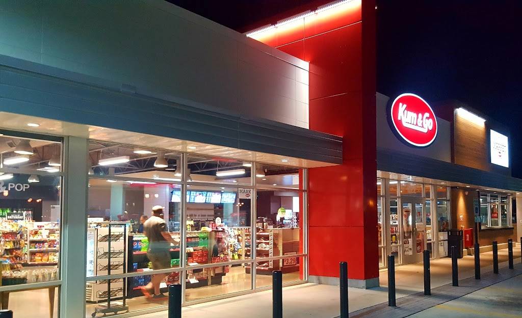 Kum & Go | meal takeaway | 822 1st Ave, Coralville, IA 52241, USA | 3193513771 OR +1 319-351-3771