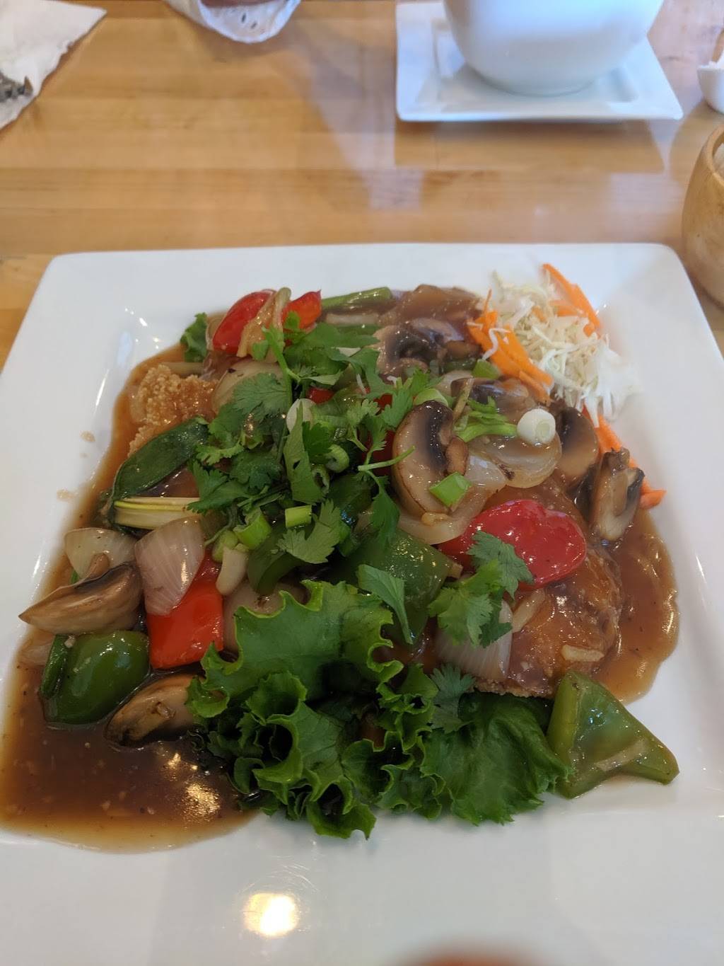 Eat Thai | restaurant | 43707 Schoenherr Rd, Sterling Heights, MI 48313, USA | 5864883371 OR +1 586-488-3371