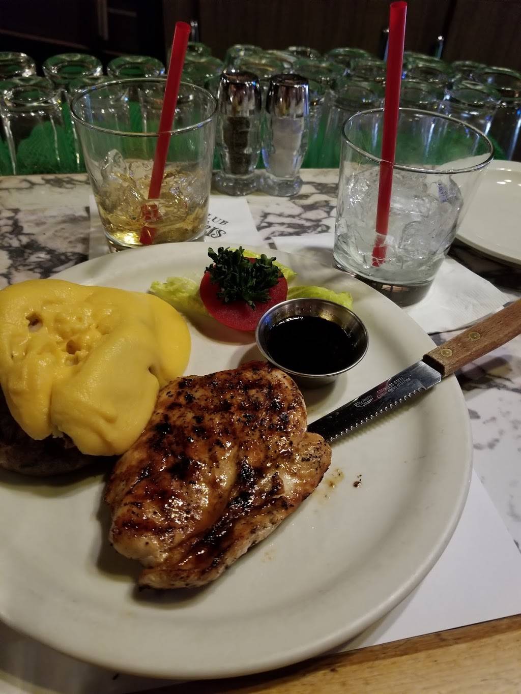 Club Paris | restaurant | 417 W 5th Ave, Anchorage, AK 99501, USA | 9072776332 OR +1 907-277-6332