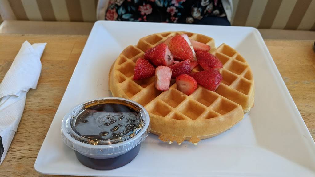 Beach Diner | restaurant | 501 Atlantic Blvd, Atlantic Beach, FL 32233, USA | 9042496500 OR +1 904-249-6500